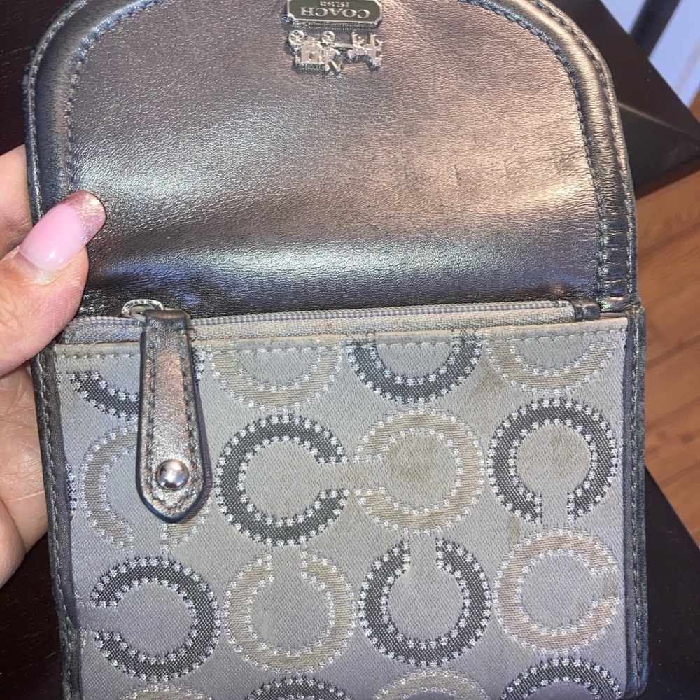 Gray Textured Coach Wallet - Picture 3 of 4